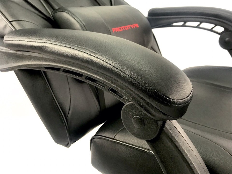 Fotel obrotowy do biurka TITAN BLACK PRO PU Fotel obrotowy do biurka TITAN BLACK PRO PU