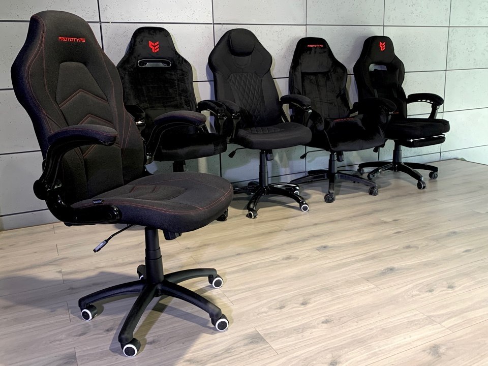 Fotel obrotowy do biurka HYPER BLACK FABRIC Fotel obrotowy do biurka HYPER BLACK FABRIC