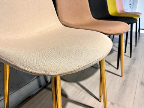 Krzesło tapicerowane GIULIA CREAM FABRIC GOLD Krzesło tapicerowane GIULIA CREAM FABRIC GOLD