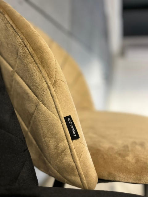 Krzesło tapicerowane GLORIA DIAMOND BEIGE VELVET OUTLET Krzesło tapicerowane GLORIA DIAMOND BEIGE VELVET OUTLET