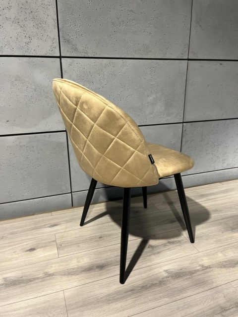 Krzesło tapicerowane GLORIA DIAMOND BEIGE VELVET OUTLET Krzesło tapicerowane GLORIA DIAMOND BEIGE VELVET OUTLET