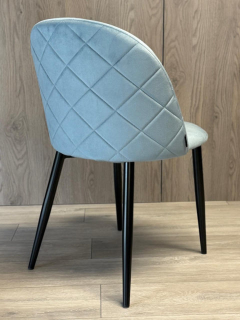 Krzesło tapicerowane GLORIA LIGHT BLUE VELVET Krzesło tapicerowane GLORIA LIGHT BLUE VELVET