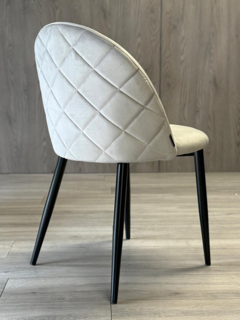 Krzesło tapicerowane GLORIA LIGHT GREY VELVET Krzesło tapicerowane GLORIA LIGHT GREY VELVET