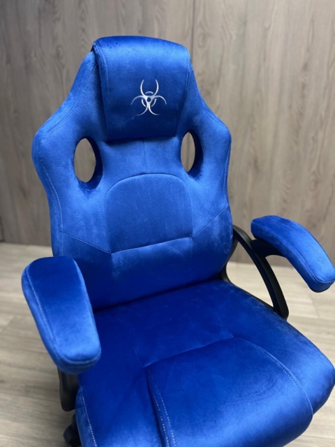 .Fotel obrotowy do biurka CARRERA M ALCANTARA DARK BLUE