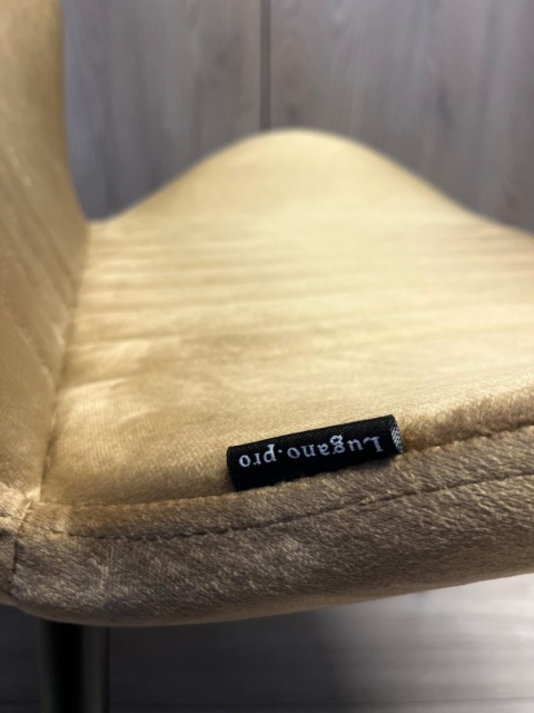 Krzesło tapicerowane MONTI VELVET SAND