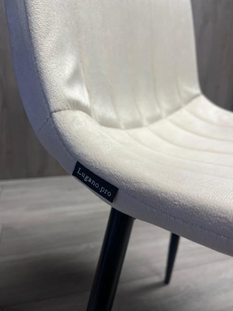 Krzesło tapicerowane AURORA VELVET BEIGE