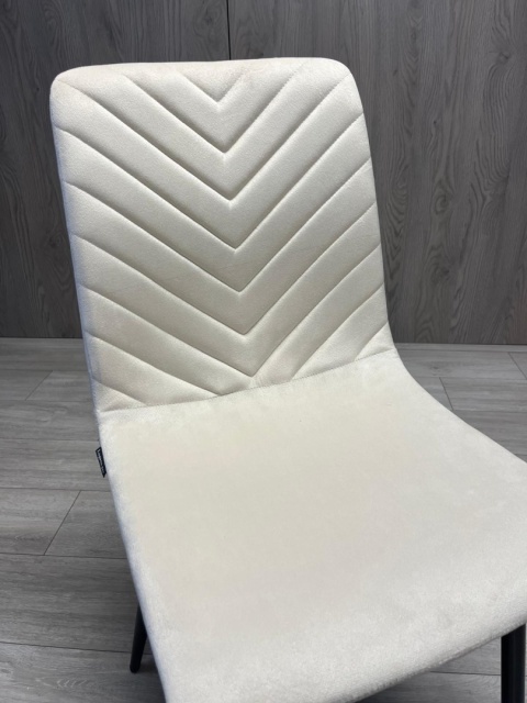 Krzesło tapicerowane TRIO VELVET BEIGE