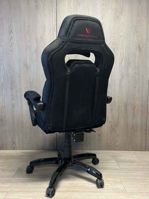 Fotel obrotowy do biurka TITAN BLACK ALCANTARA BASIC