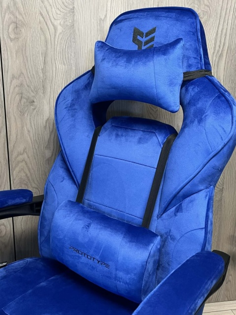Fotel obrotowy do biurka TITAN BLUE ALCANTARA BASIC