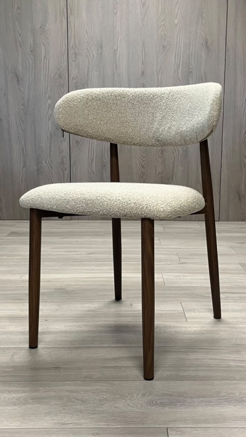 Krzesło tapicerowane LUCCA BOUCLE BEIGE WALNUT WOOD