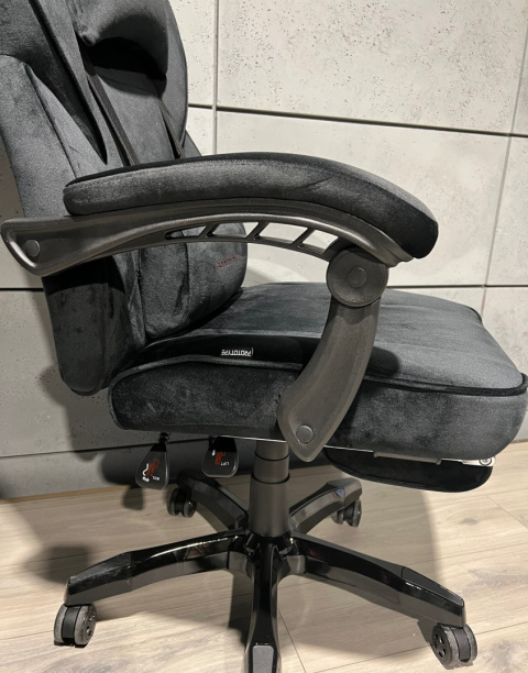 Fotel obrotowy do biurka TITAN ALCANTARA PRO Fotel obrotowy do biurka TITAN ALCANTARA PRO