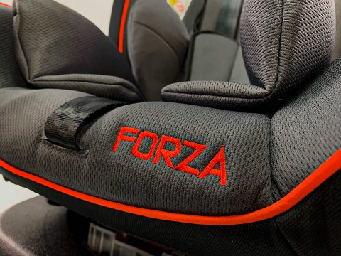 Fotelik samochodowy ISOFIX 360 FORZA RED 0-36 kg uniwersalny Fotelik samochodowy ISOFIX 360 FORZA RED 0-36 kg uniwersalny